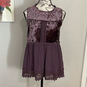 Purple Knox Rose sleeveless top Size S perfect condition